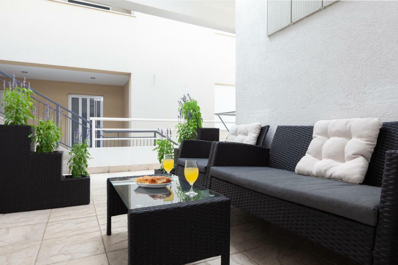 Apartments R Макарска Экстерьер фото